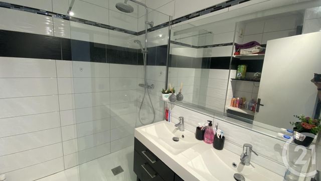 Appartement F5 &agrave; vendre - 5 pi&egrave;ces - 98 m2 - Corbas - 69 - RHONE-ALPES