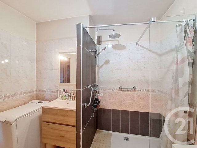 Appartement F4 &agrave; vendre - 3 pi&egrave;ces - 78 m2 - Grigny - 69 - RHONE-ALPES