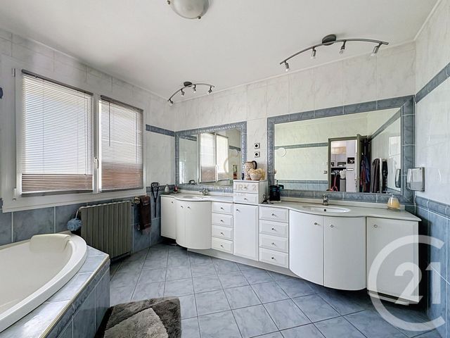 Maison &agrave; vendre - 4 pi&egrave;ces - 131 m2 - Grigny - 69 - RHONE-ALPES