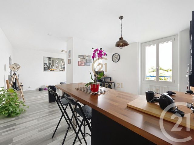 Appartement T3 à vendre - 3 pièces - 61 m2 - Grigny - 69 - RHONE-ALPES