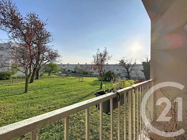 Appartement F4 &agrave; vendre - 4 pi&egrave;ces - 74,43 m2 - Grigny - 69 - RHONE-ALPES