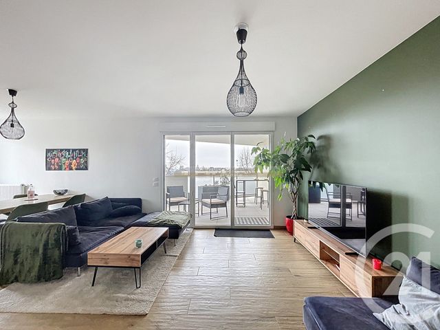 Appartement &agrave; vendre - 4 pi&egrave;ces - 80,80 m2 - Decines Charpieu - 69 - RHONE-ALPES