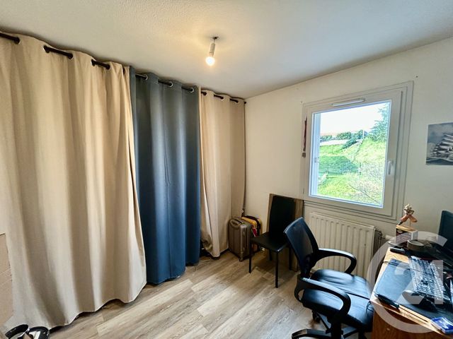 Appartement F3 à louer - 3 pièces - 66,70 m2 - Grigny - 69 - RHONE-ALPES