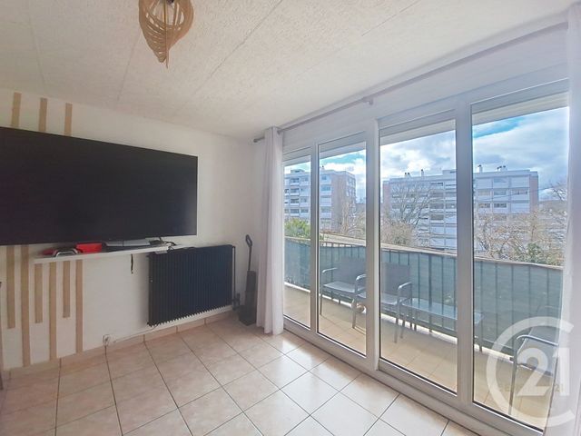 Appartement F4 &agrave; vendre - 4 pi&egrave;ces - 75 m2 - Grigny - 69 - RHONE-ALPES
