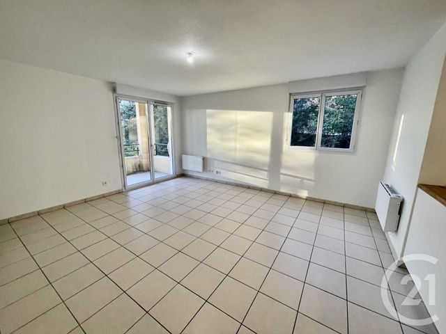 Appartement F3 à louer GRIGNY