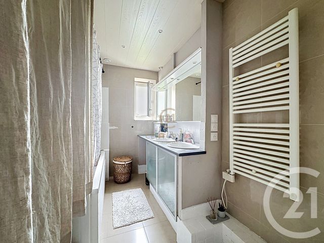 Appartement F3 &agrave; vendre - 3 pi&egrave;ces - 61,16 m2 - Grigny - 69 - RHONE-ALPES