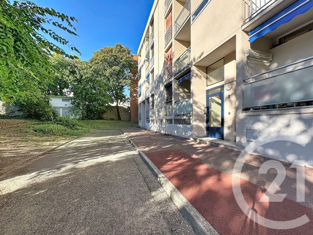 Appartement F3 à vendre ST GENIS LAVAL