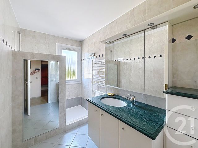 Appartement F3 &agrave; vendre - 3 pi&egrave;ces - 67 m2 - Ste Foy Les Lyon - 69 - RHONE-ALPES