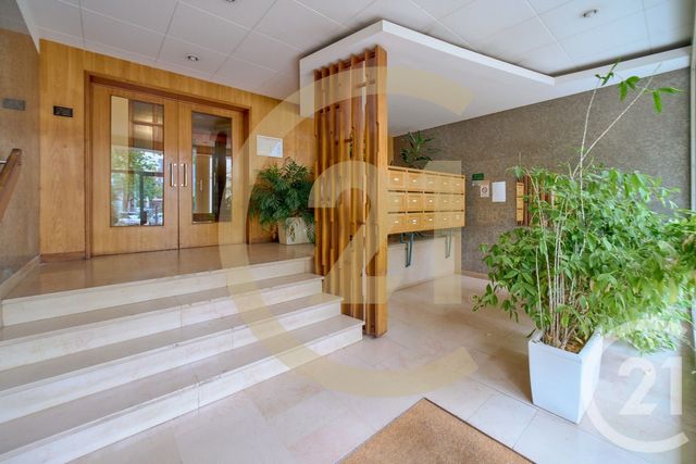 Appartement T4 à vendre - 4 pièces - 107,75 m2 - Lyon - 69008 - RHONE-ALPES