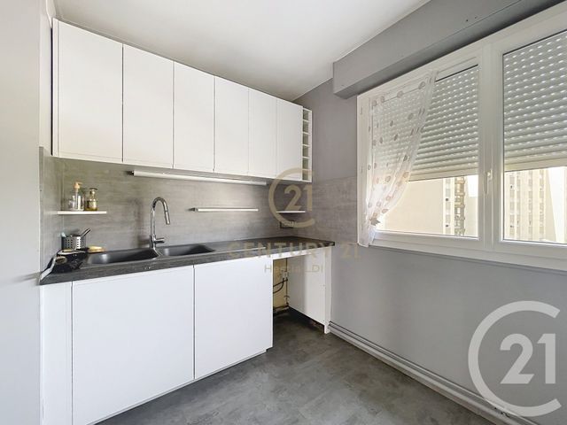 Appartement T5 à vendre - 4 pièces - 92 m2 - Lyon - 69008 - RHONE-ALPES