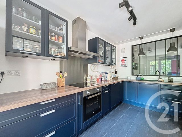 Appartement F3 à vendre - 3 pièces - 82,71 m2 - Lyon - 69008 - RHONE-ALPES