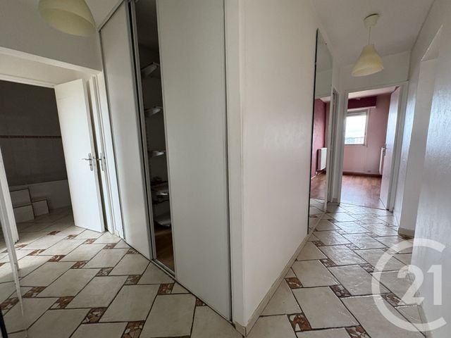 Appartement F5 à louer - 5 pièces - 97,43 m2 - Venissieux - 69 - RHONE-ALPES