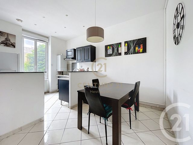 Appartement T4 à vendre - 4 pièces - 79,47 m2 - Venissieux - 69 - RHONE-ALPES