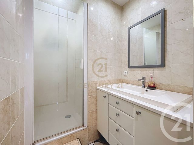 Appartement T4 à vendre - 4 pièces - 79,47 m2 - Venissieux - 69 - RHONE-ALPES