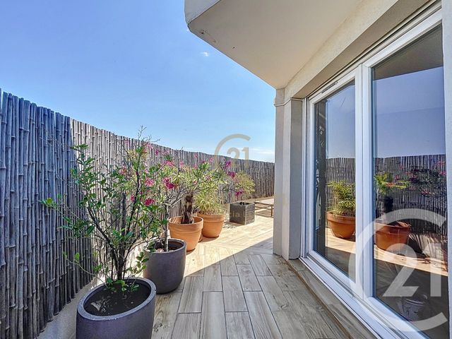 Appartement T5 à vendre - 4 pièces - 106 m2 - Lyon - 69008 - RHONE-ALPES