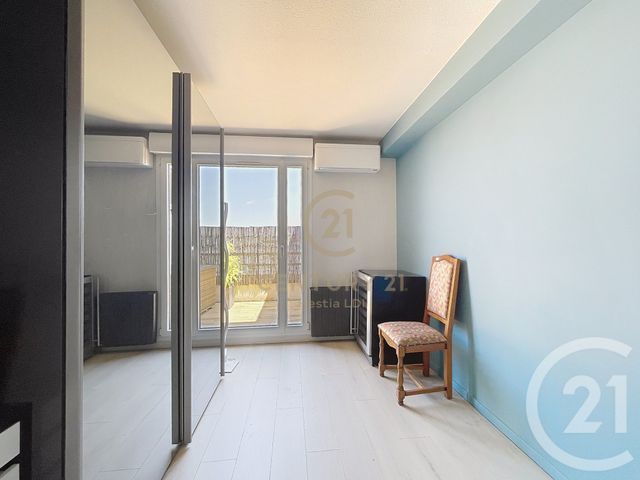 Appartement T5 à vendre - 4 pièces - 106 m2 - Lyon - 69008 - RHONE-ALPES