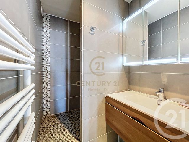 Appartement T5 à vendre - 4 pièces - 106 m2 - Lyon - 69008 - RHONE-ALPES