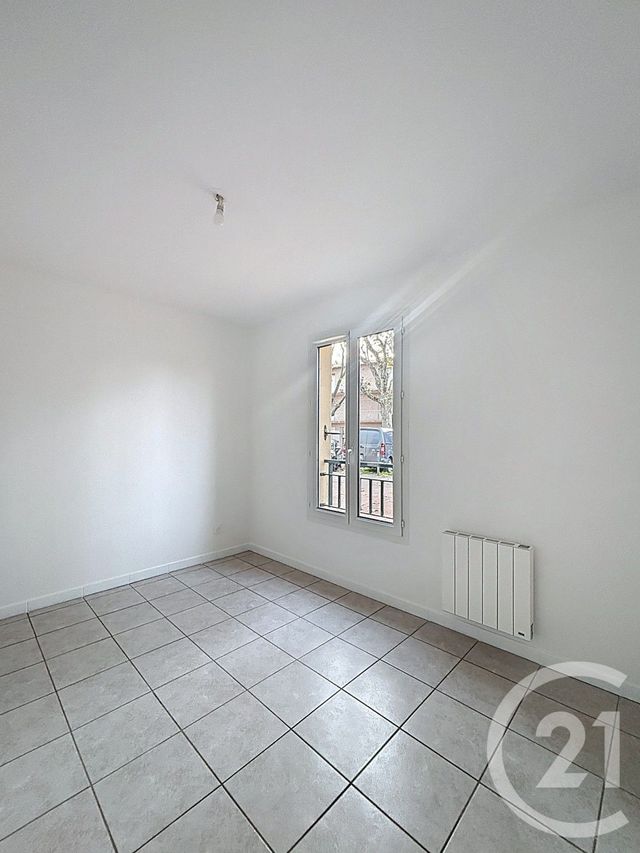 Appartement F2 à vendre - 2 pièces - 41 m2 - Vaulx En Velin - 69 - RHONE-ALPES