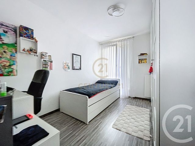 Appartement F3 &agrave; vendre - 3 pi&egrave;ces - 77 m2 - Vaulx En Velin - 69 - RHONE-ALPES