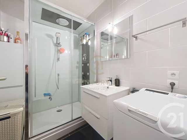 Appartement F3 &agrave; vendre - 3 pi&egrave;ces - 77 m2 - Vaulx En Velin - 69 - RHONE-ALPES