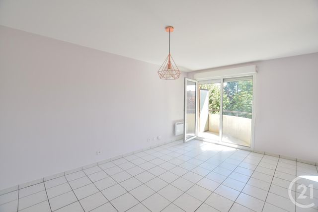 Appartement F2 &agrave; louer - 2 pi&egrave;ces - 47,02 m2 - Lyon - 69008 - RHONE-ALPES