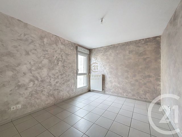 Appartement F3 &agrave; vendre - 3 pi&egrave;ces - 70 m2 - Decines Charpieu - 69 - RHONE-ALPES