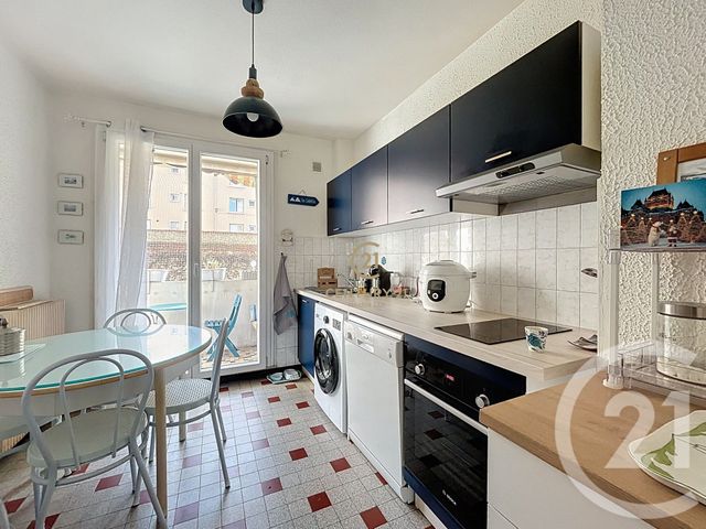 Appartement &agrave; vendre - 4 pi&egrave;ces - 75 m2 - Lyon - 69008 - RHONE-ALPES
