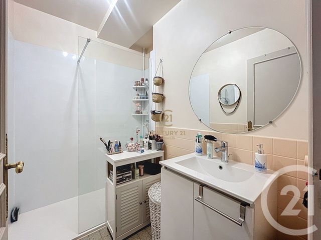 Appartement &agrave; vendre - 4 pi&egrave;ces - 75 m2 - Lyon - 69008 - RHONE-ALPES