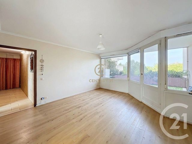 Appartement F2 bis &agrave; vendre - 2 pi&egrave;ces - 62,39 m2 - Vaulx En Velin - 69 - RHONE-ALPES