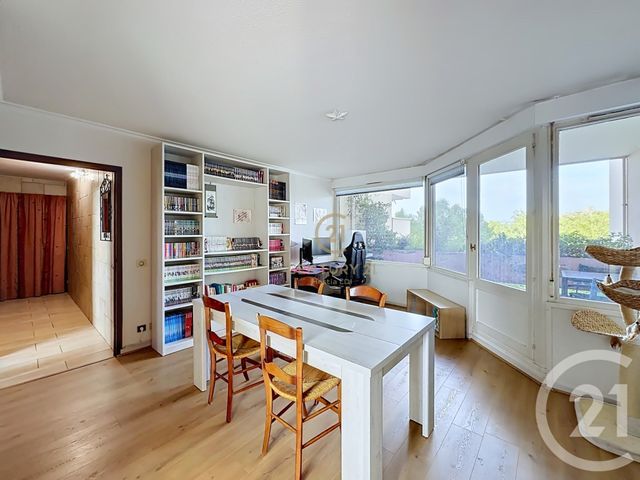 Appartement F2 Bis à vendre VAULX EN VELIN