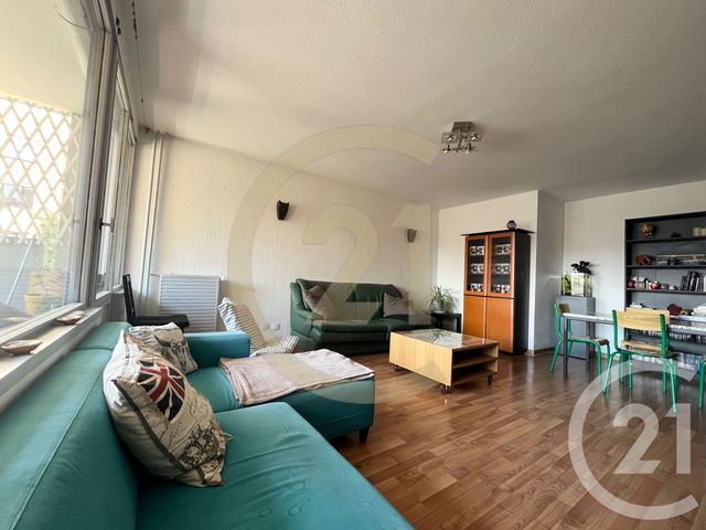 Appartement T4 &agrave; vendre - 4 pi&egrave;ces - 93,16 m2 - Venissieux - 69 - RHONE-ALPES