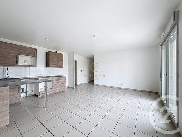 Appartement F3 &agrave; vendre - 3 pi&egrave;ces - 70 m2 - Decines Charpieu - 69 - RHONE-ALPES