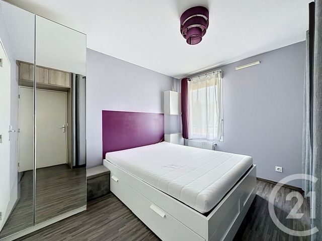 Appartement T2 &agrave; louer - 2 pi&egrave;ces - 37,75 m2 - Bron - 69 - RHONE-ALPES