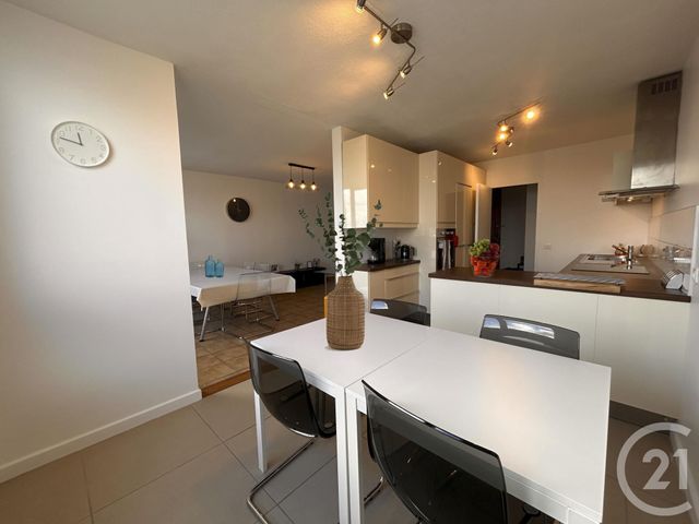 Appartement F5 &agrave; louer - 5 pi&egrave;ces - 110,73 m2 - Lyon - 69008 - RHONE-ALPES