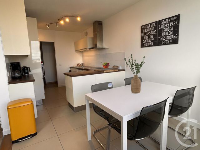 Appartement F5 &agrave; louer - 5 pi&egrave;ces - 110,73 m2 - Lyon - 69008 - RHONE-ALPES