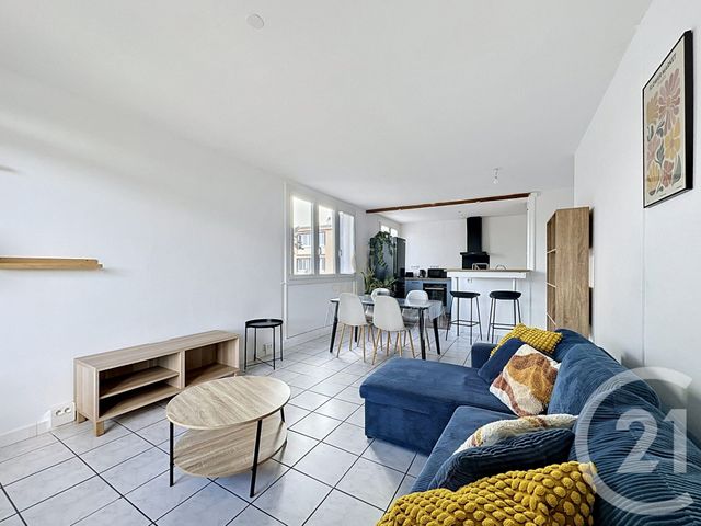 Appartement T3 &agrave; louer - 3 pi&egrave;ces - 68,31 m2 - Venissieux - 69 - RHONE-ALPES