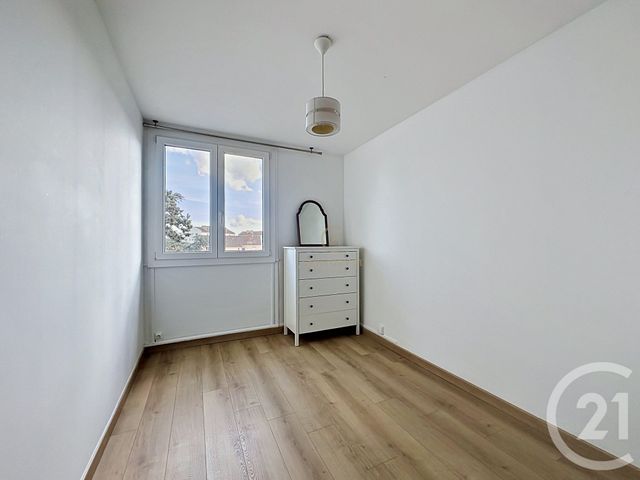 Appartement T3 &agrave; louer - 3 pi&egrave;ces - 68,31 m2 - Venissieux - 69 - RHONE-ALPES