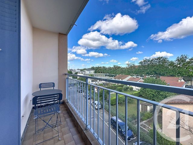 Appartement T3 &agrave; louer - 3 pi&egrave;ces - 68,31 m2 - Venissieux - 69 - RHONE-ALPES