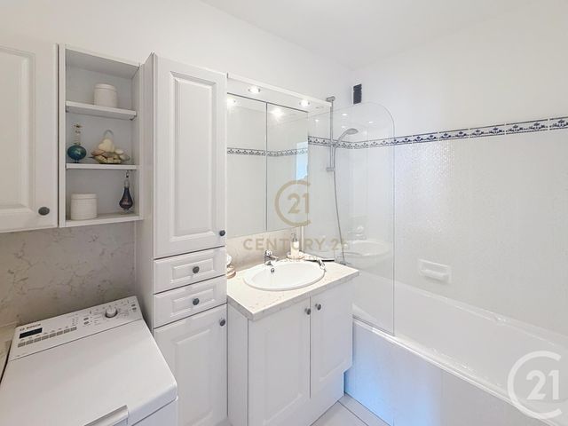 Appartement T3 &agrave; vendre - 3 pi&egrave;ces - 79,48 m2 - Bron - 69 - RHONE-ALPES