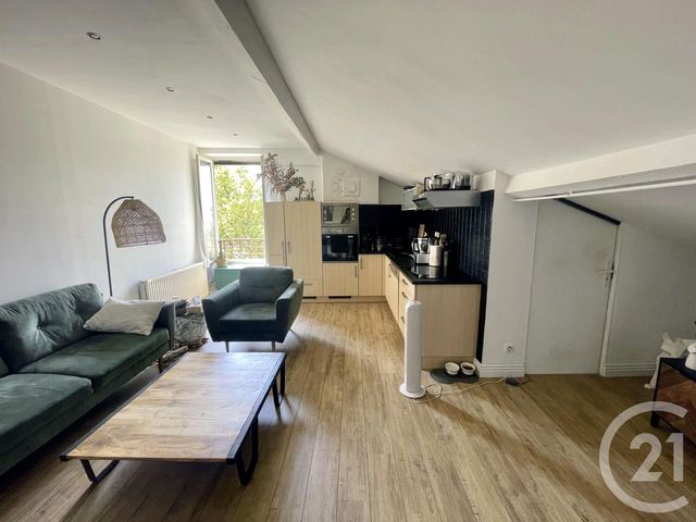 Appartement F3 &agrave; louer - 3 pi&egrave;ces - 80,26 m2 - Lyon - 69008 - RHONE-ALPES