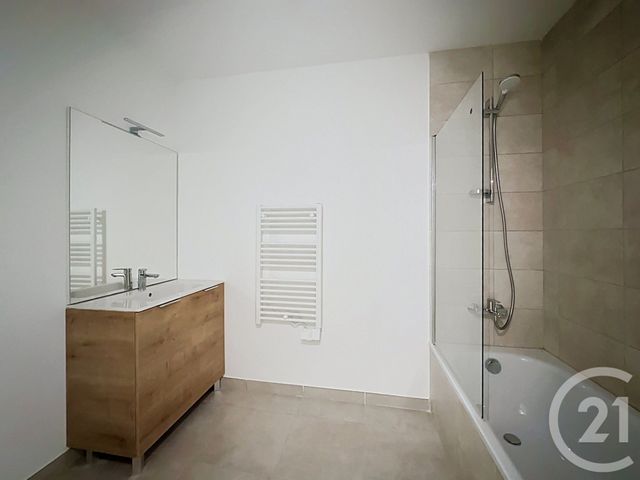 Appartement T3 &agrave; louer - 3 pi&egrave;ces - 63,88 m2 - Lyon - 69008 - RHONE-ALPES