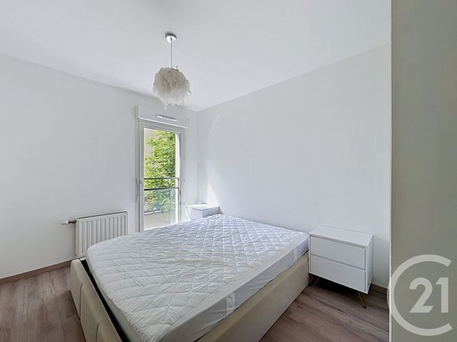 Appartement T3 &agrave; louer - 3 pi&egrave;ces - 65,99 m2 - St Priest - 69 - RHONE-ALPES
