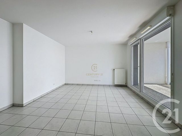 Appartement F3 &agrave; louer - 3 pi&egrave;ces - 55,65 m2 - Venissieux - 69 - RHONE-ALPES