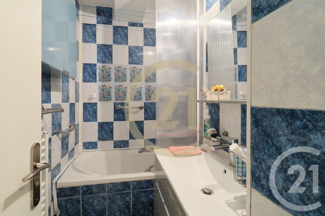 Appartement T4 &agrave; vendre - 4 pi&egrave;ces - 65,69 m2 - Lyon - 69008 - RHONE-ALPES