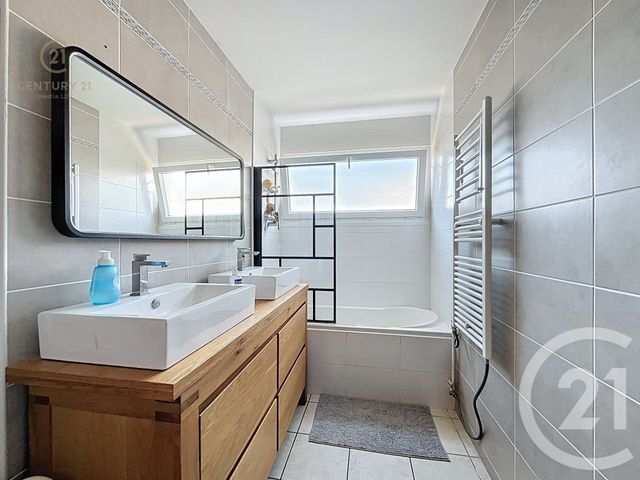 Appartement F4 à vendre - 3 pièces - 72,61 m2 - La Mulatiere - 69 - RHONE-ALPES