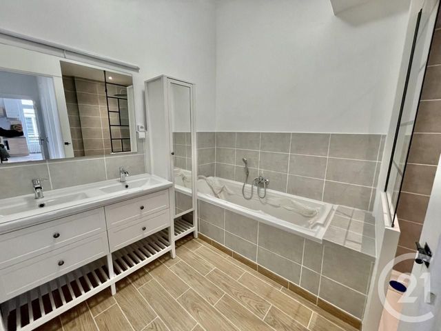 Appartement F3 &agrave; louer - 3 pi&egrave;ces - 68,75 m2 - Vienne - 38 - RHONE-ALPES