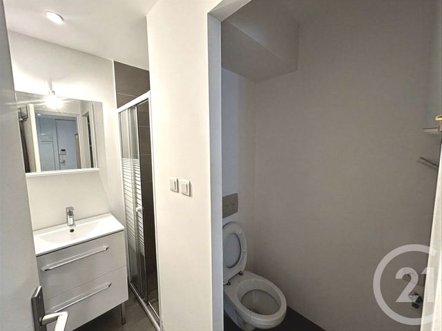 Appartement F2 &agrave; louer - 2 pi&egrave;ces - 29 m2 - Simandres - 69 - RHONE-ALPES